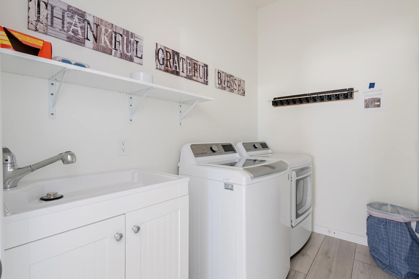 Laundry area image 2